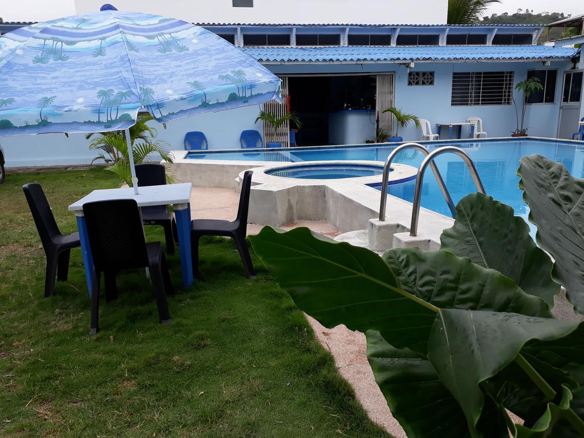 Hostal Aruba Atacames Esterno foto